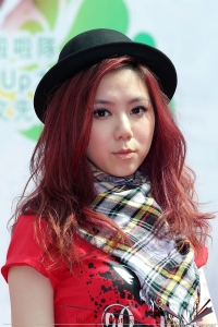 G.E.M. (�H����)@�s�䫰20111030 (515 views)